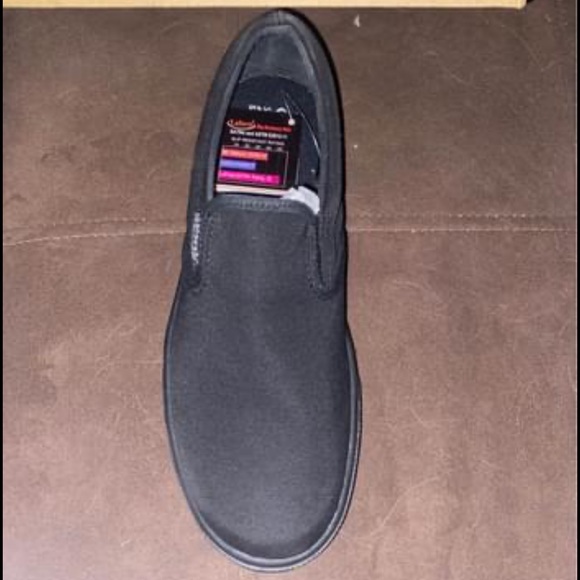 BRAND NEW skid resistant slip in shoes - Picture 5 of 8